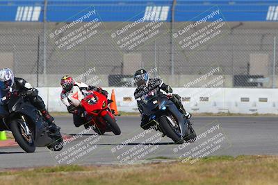 media/Nov-26-2022-Fastrack Riders (Sat) [[b001e85eef]]/Level 2/Session 3 Outside Turn 9/